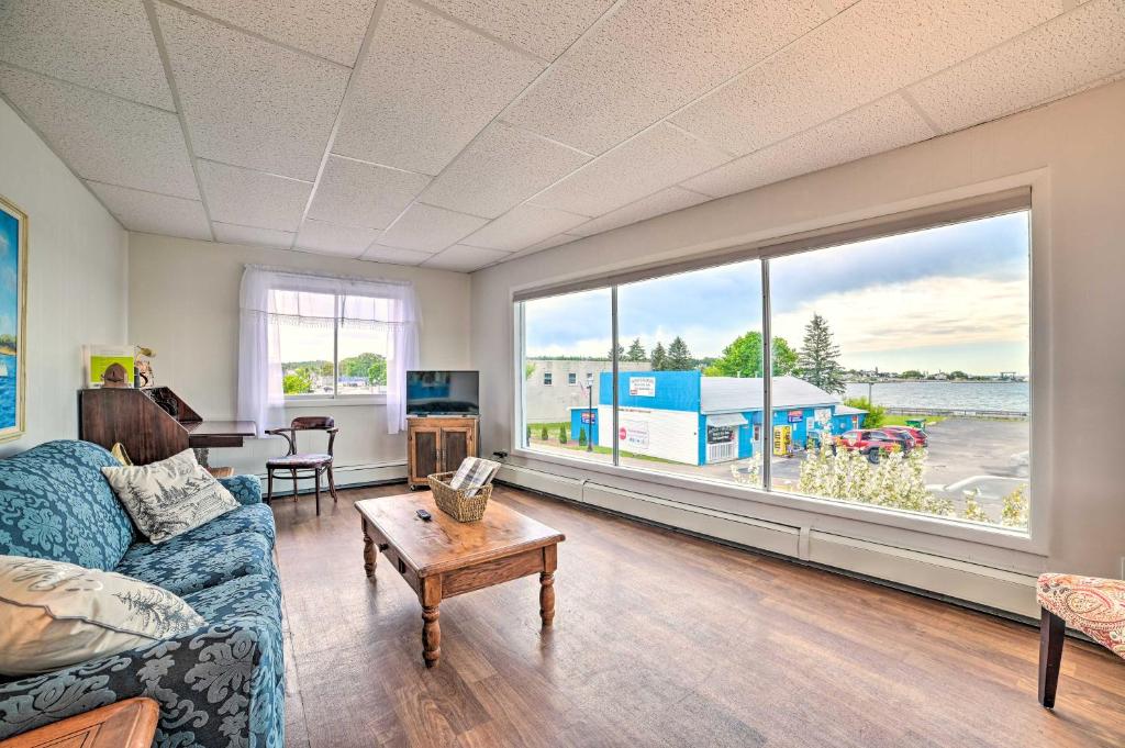 Walkable St Ignace Condo with Lake Huron Views