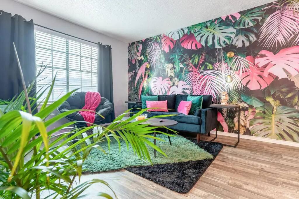 Tropical Vibe 1BR Unit near AT&T Stadium