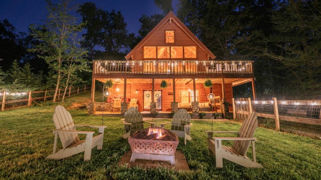 Amenity Packed A-frame Cabin With Two Bedrooms And Loft