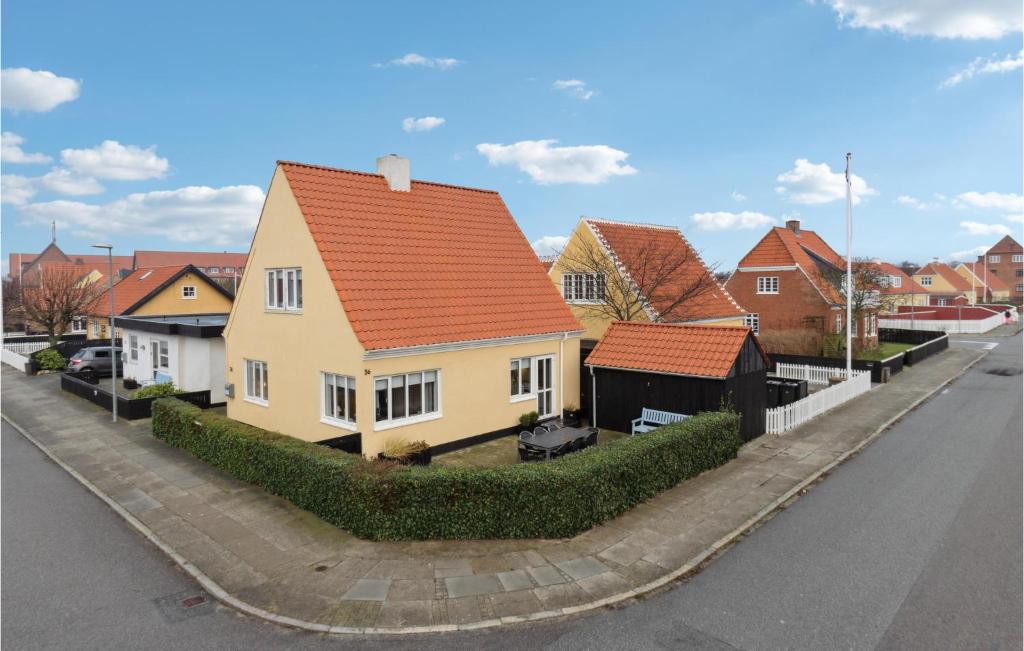 4 Bedroompet Friendly Home In Skagen