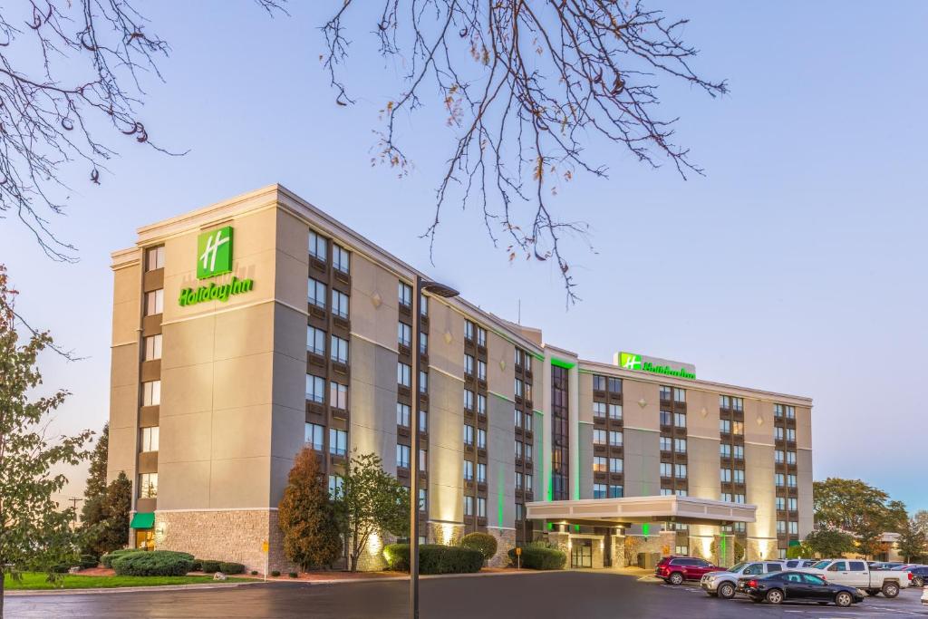 Holiday Inn Rockford, an IHG Hotel