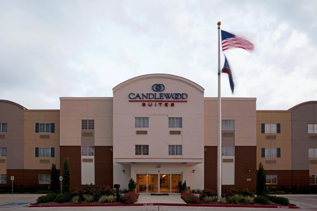 Candlewood Victoria, an IHG Hotel