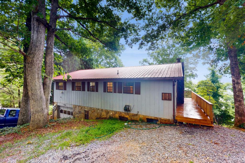 Hiawassee Hideaway