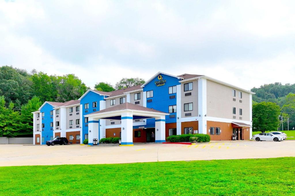 Quality Inn & Suites Caseyville - St Louis