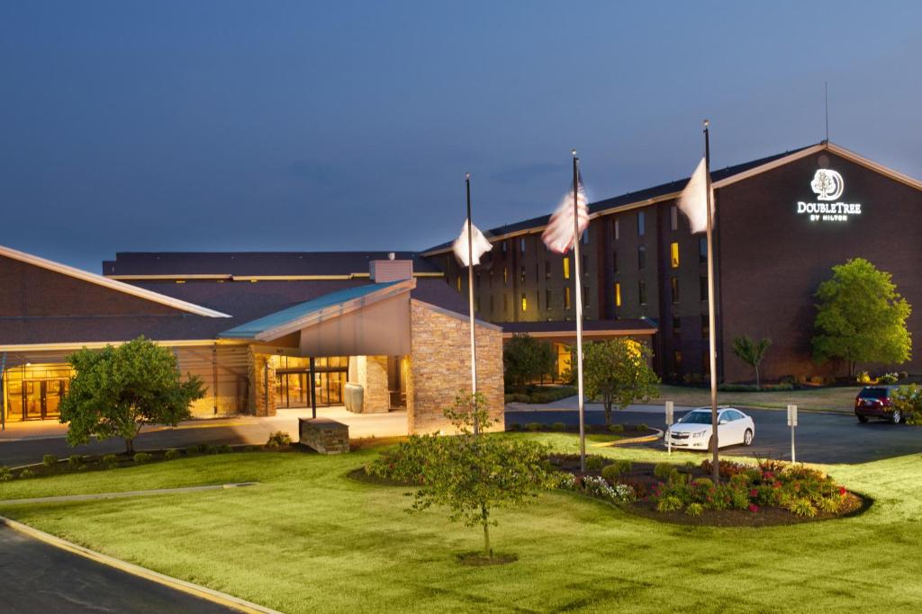 DoubleTree by Hilton Collinsville/St.Louis