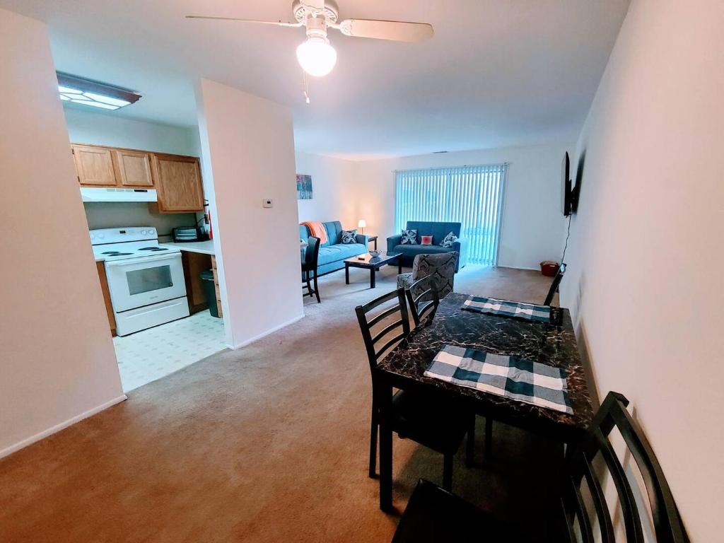 Modern 1br Retreat In Elkins Park - Long Term