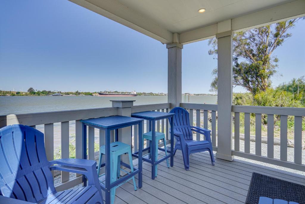 Riverfront Isleton Cottage Less Than 1 Mi to Rio Vista!